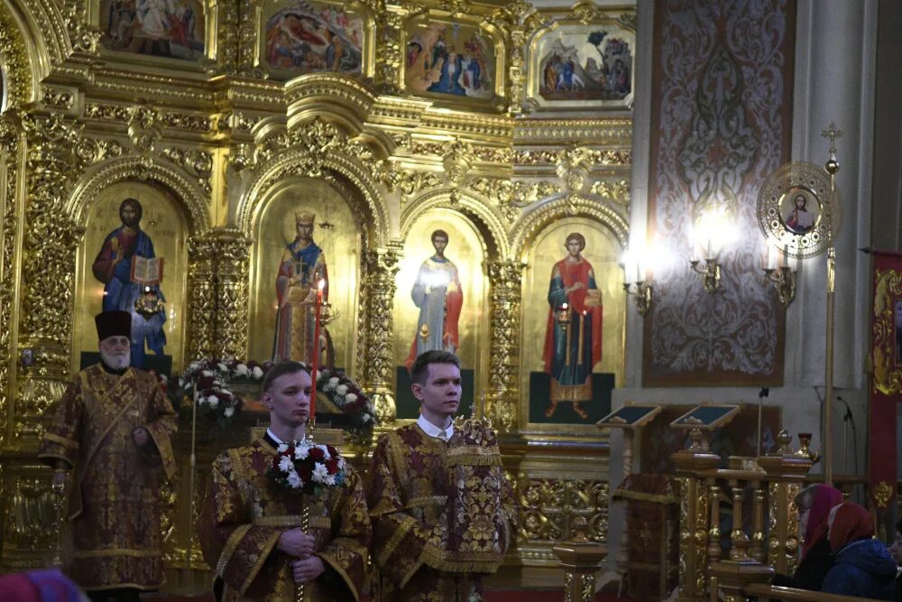Посетить литургию
