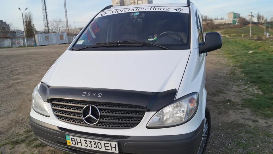 Mercedes Benz Vito 639 2003-2014. Вито 639 2003. Мухобойка на Вито 639. Вито 639 капот. Капот мерседес вито