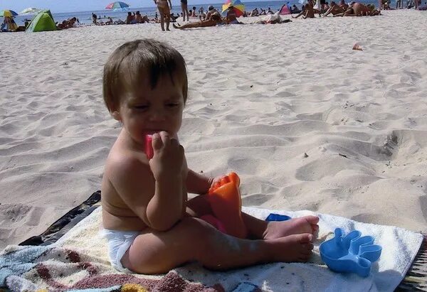 Детская фотосессия на море. Детские каникулы в турции. Дети на море 1,5. Турция куда поехать с детьми в июле. В турцию с ребенком 1 год.