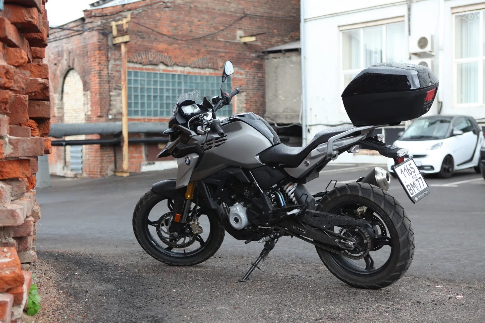 Bmw gs250 реплика. Мотоцикл гусь. Реальные гуси на мотоциклах. Мото гусь хрустальный. Гусь мотоцикл сломался.