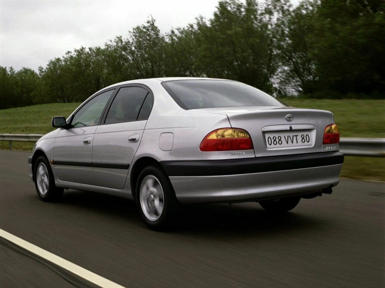 Toyota avensis 2002. Тойота авенсис 1 поколение седан. Тойота авенсис первое поколение. Тойота авенсис первое поколение. Тойота авенсис 1997.