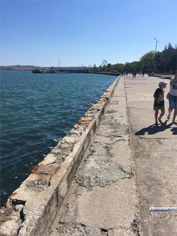 Керчь город фото набережной. Набережная керчи. Набережная керчи. Керчь городская набережная. Керчь набережная фото.