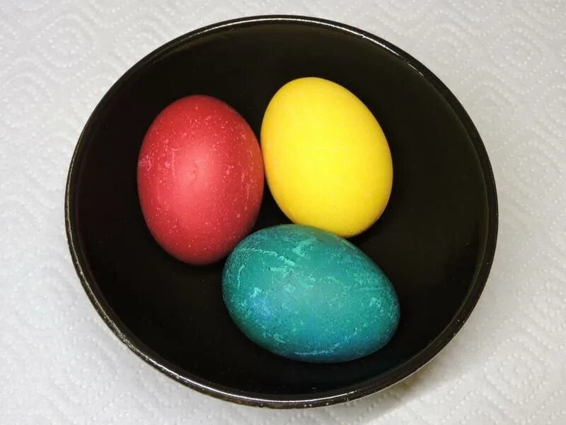 Краски на яичном желтке. Красители для яиц. Пищевой краситель для яиц. Яркие красители для яиц. Жидкая краска для яиц.