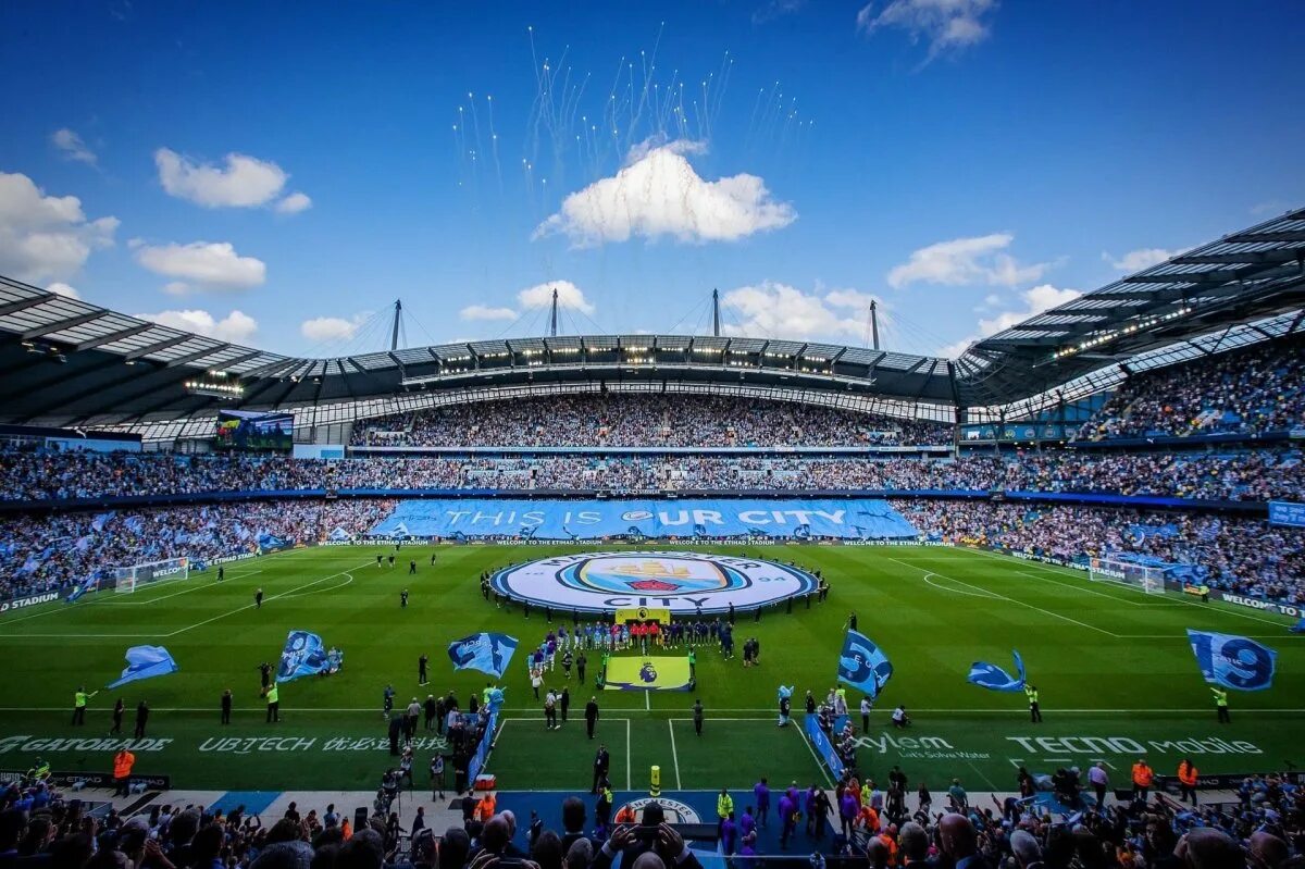 City stadium. Этихад стадион Манчестер Сити. Стадион Этихад Манчестер. Стадион этидах Манчестер Сити. Стадион Сити оф Манчестер (Этихад Стэдиум).