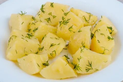 Вареная картошка с маслом