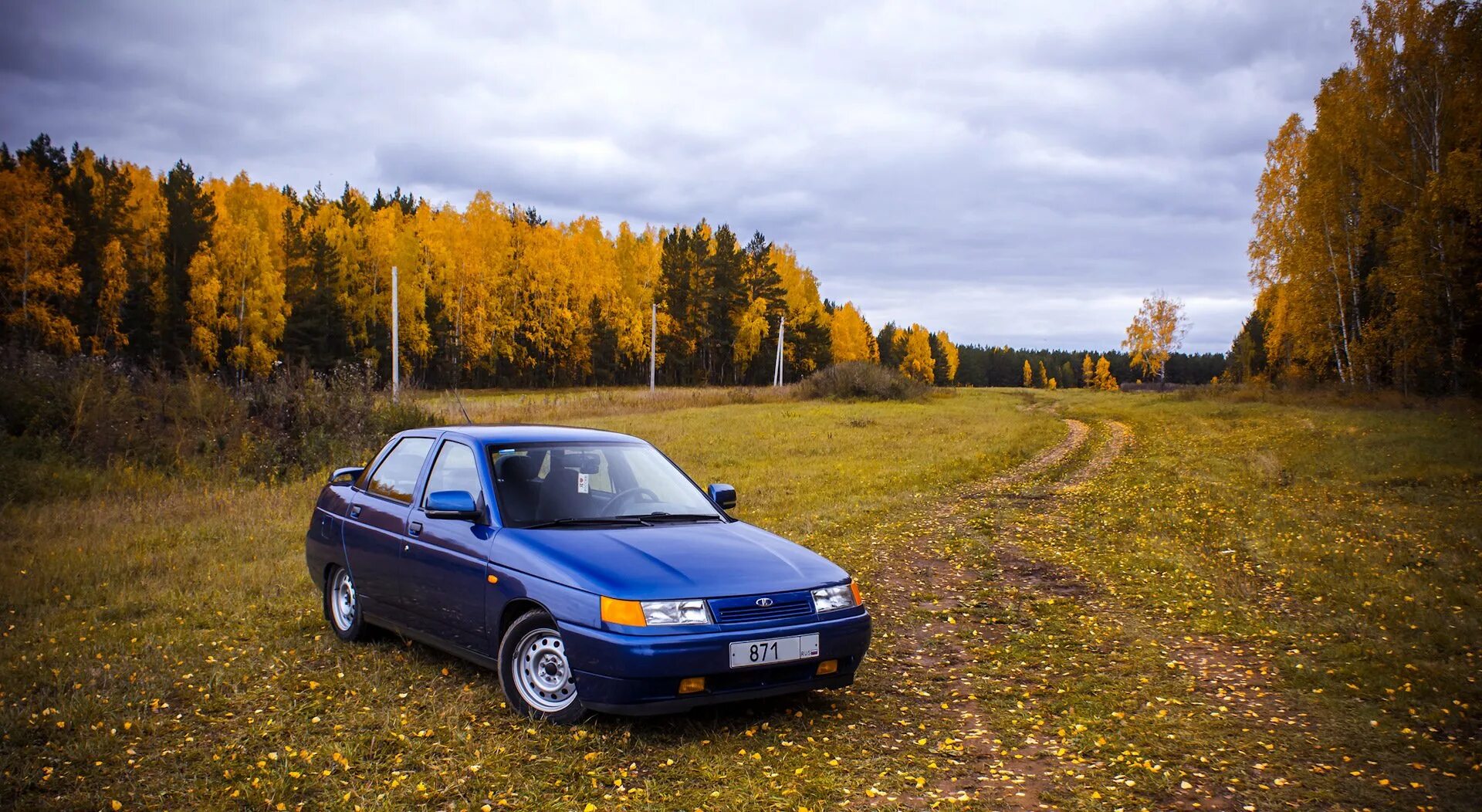 1 августа автомобиль. ВАЗ 2110 2 поколение. ВАЗ 2110 хэтчбек. Жигули ВАЗ 2110.