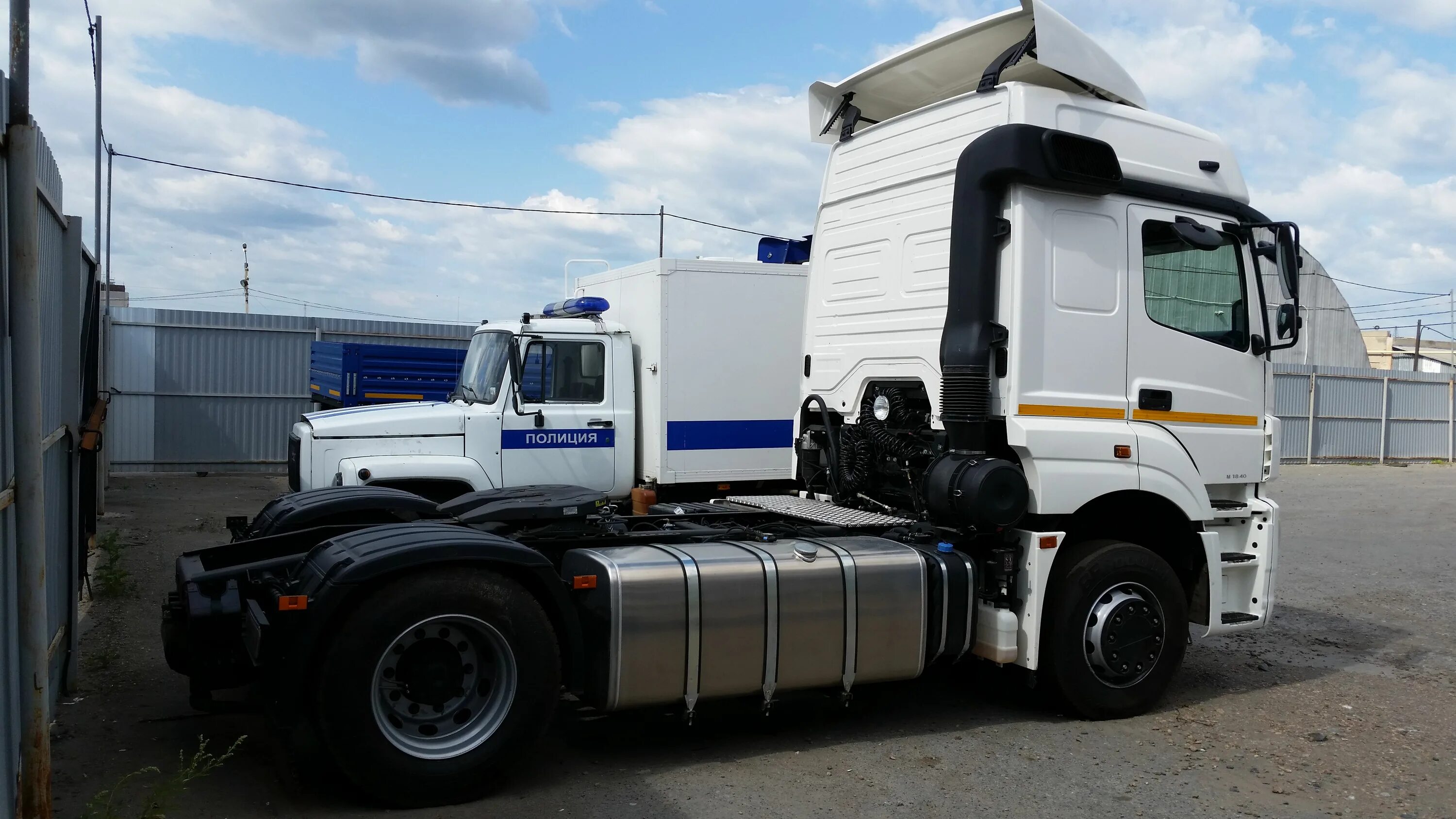 Камаз 5490 с бочкой. Спойлер 5490. Kamaz-5490-68. Спойлер 5490. Камаз 5490 зеленый.