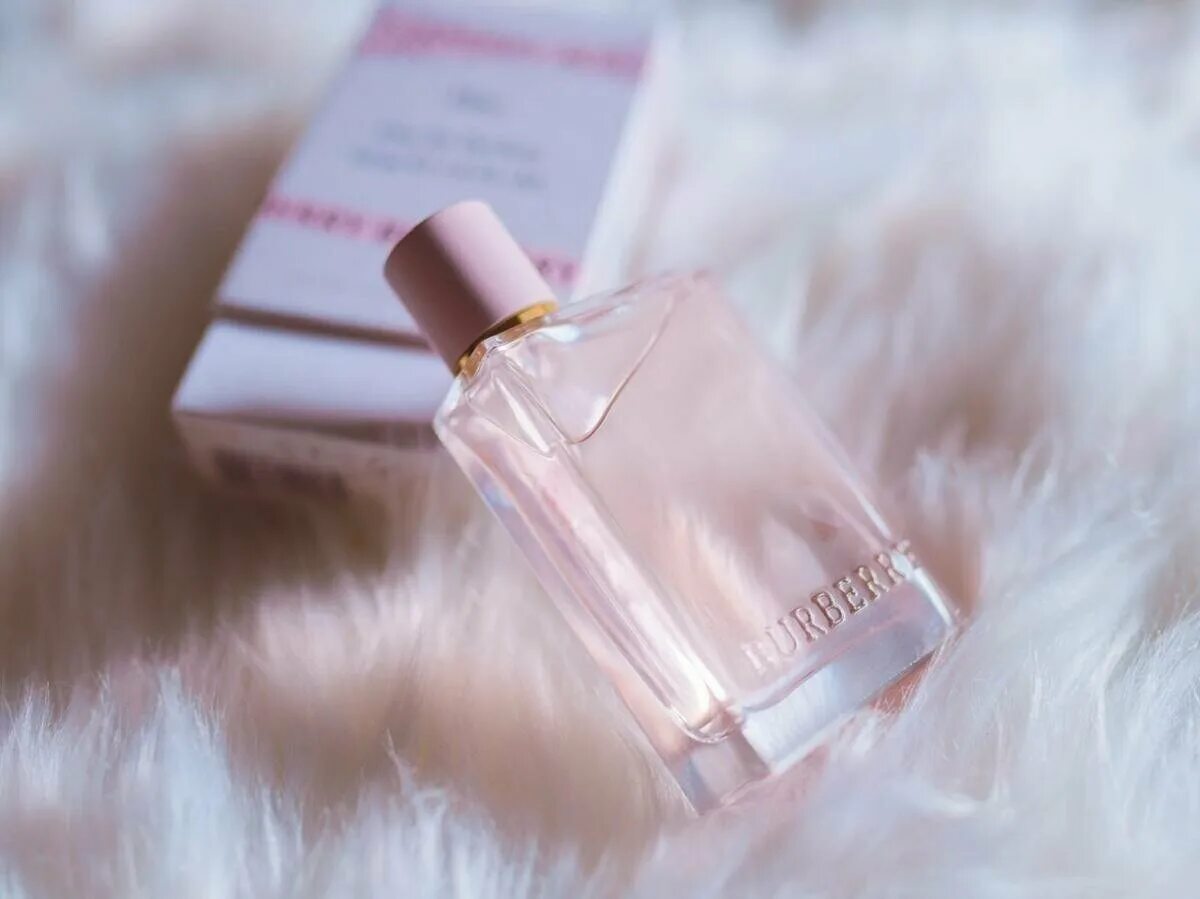 Burberry her eau de. Burberry her Eau de Parfum. Burberry her EDP 100 ml. Burberry her w EDP 100 ml. Burberry her Burberry EDP 100мл.