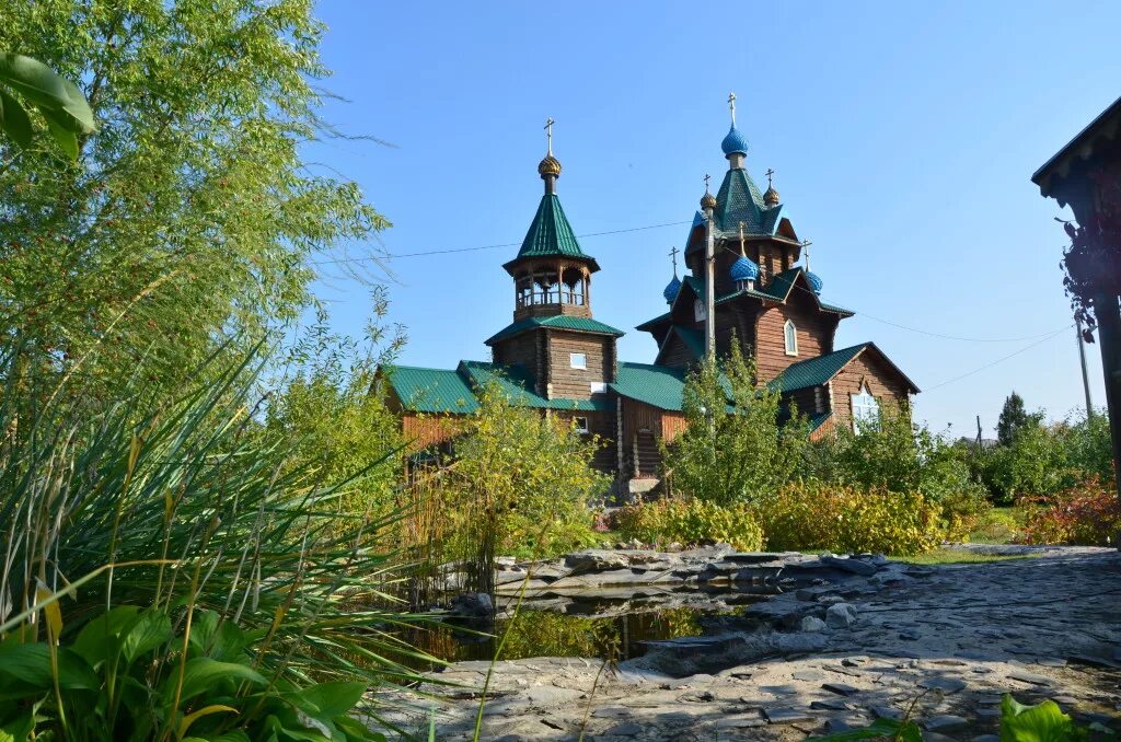 Храм Покрова Пресвятой Богородицы Южноуральск. Церковь Преображения Господня Южноуральск. Церкви города Южноуральск. Южноуральск Челябинская область. Южноуральск челябинской обл