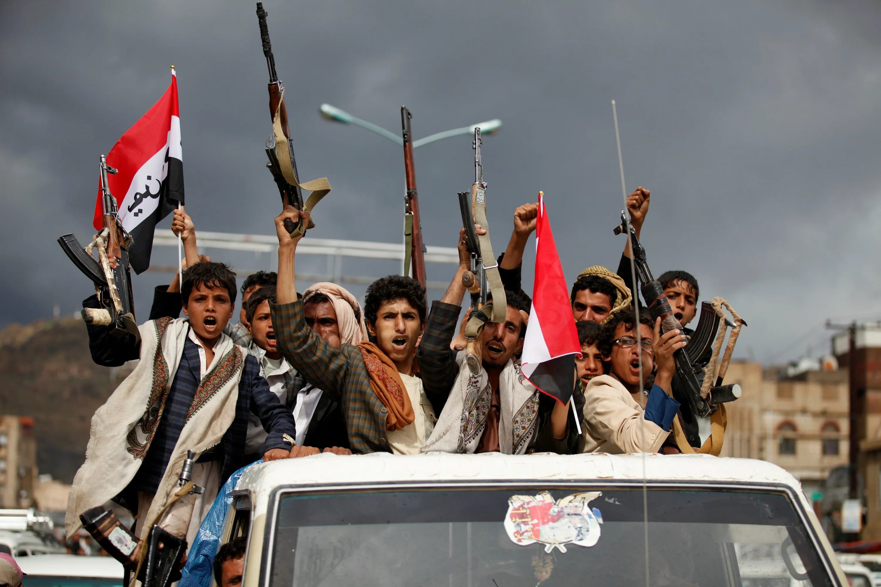 Йемен хуситы. Флаг хуситов в Йемене. Кто такие хуситы и где живут