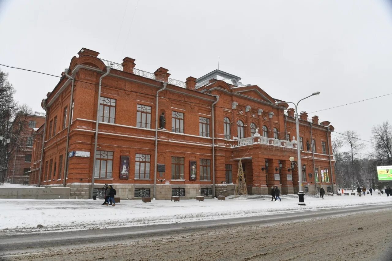 Башкирского государственного театра оперы. Уфимский театр оперы и балета. Башкирский оперный театр Уфа. Теарт оперы и балета Уфа. Опера и балет театр Уфа.