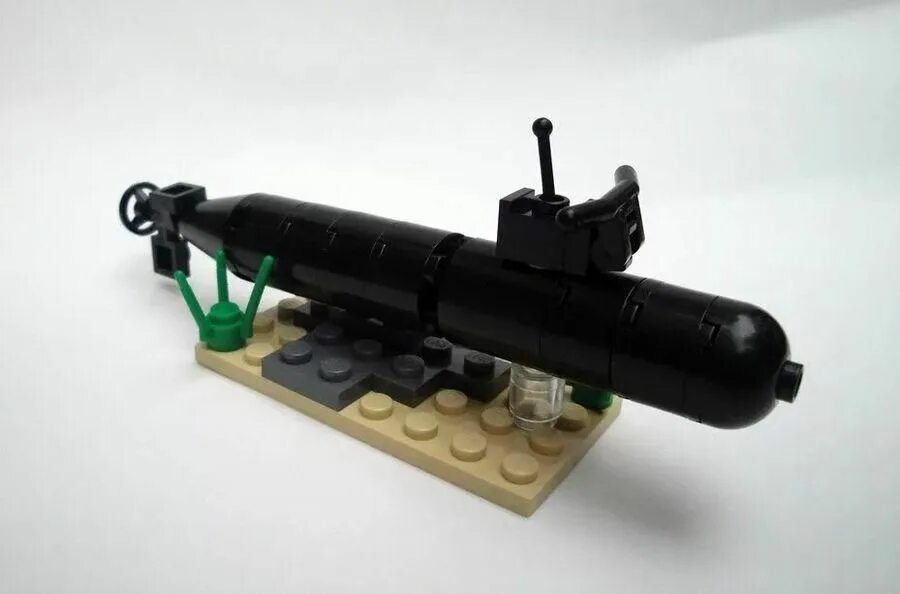 Подводная лодка поделка. Подводная лодка поделка в садик. Бумажная подводная лодка. Подводная лодка поделка. Модель катера с резиномотором.