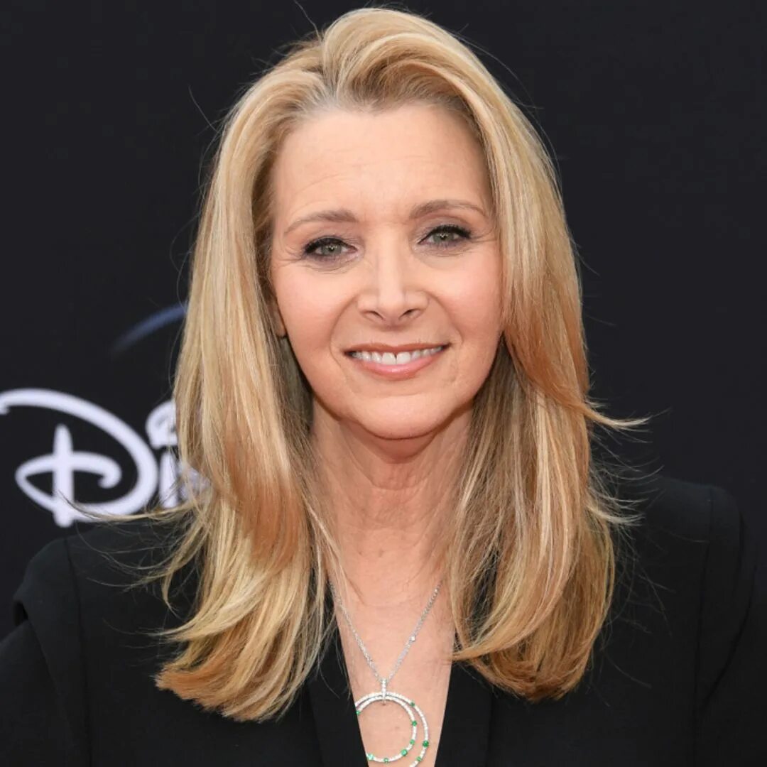 Lisa Kudrow: My car was searched every night after 'Friends' filming