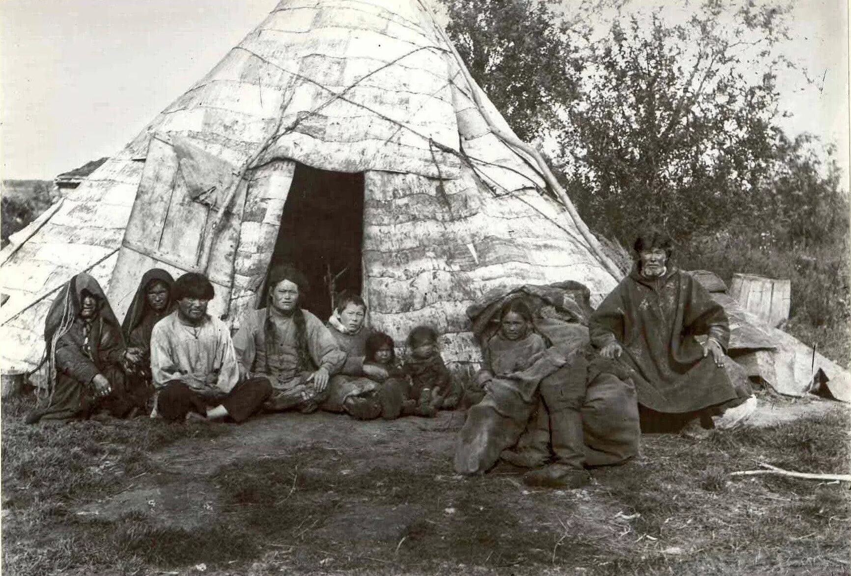 Ханты (остяки). Манси (вогулы). Манси остяки. Вогулы манси. Уральский Юрт манси. Кто жил на урале