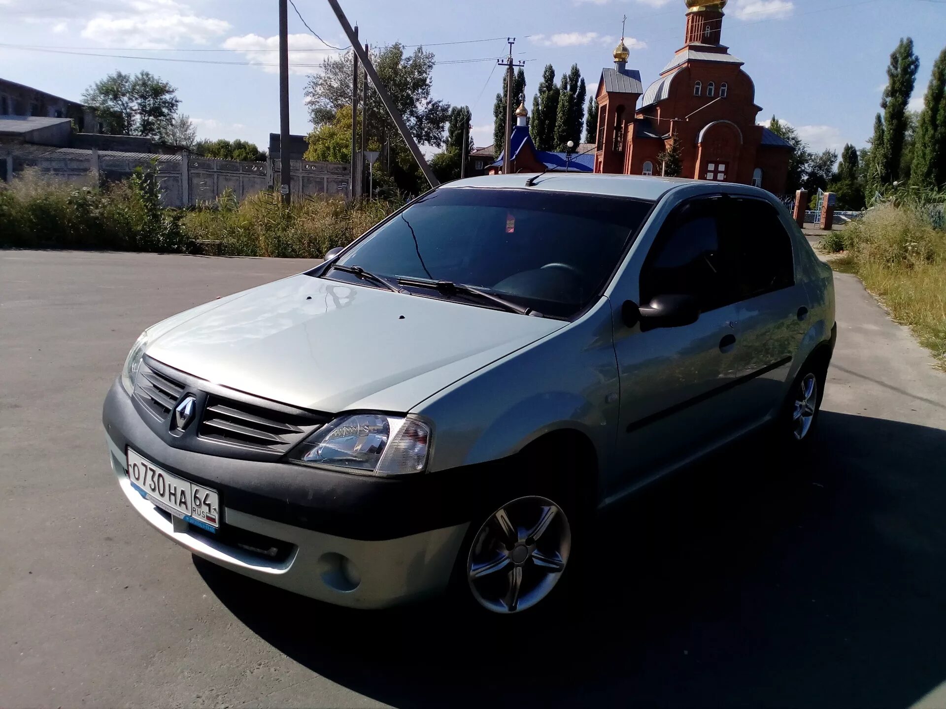 Куплю б у renault logan. Рено Логан 1 карбон. Рено Логан 1.4 Хон. Рено Логан 2 карбон. Рено Логан 1. 185\65\15.