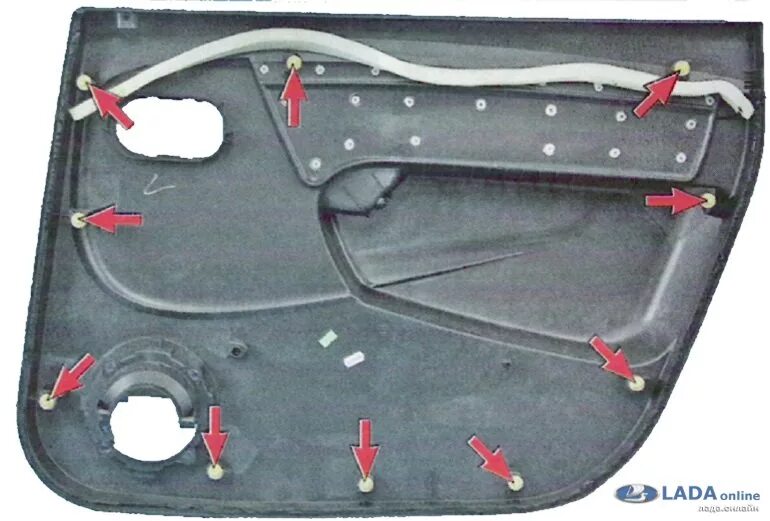 Как разобрать обшивку задней двери. Обивка двери задка Ларгус.