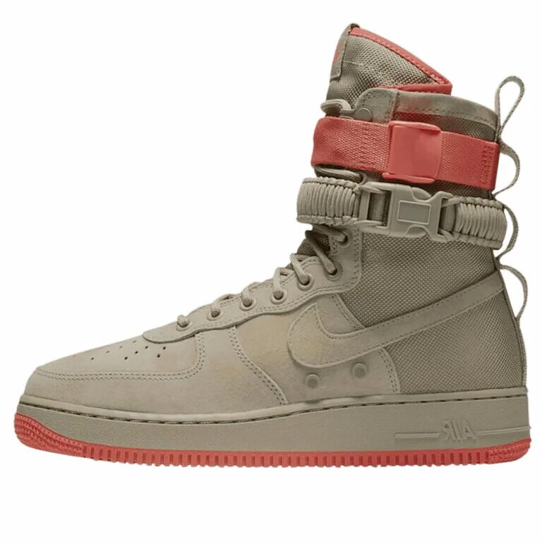 Лучшие высокие кроссовки. Nike air force 1 sf af1. nike air force af1. найк аир sf af 1. кроссовки nike sf air force 1 beige.