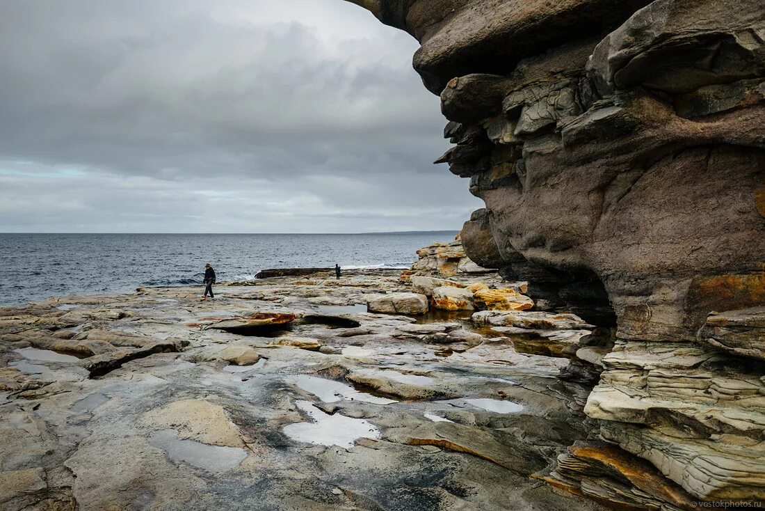 кольский полуостров край земли. мыс бичи-хед природный памятник южной англии. край земли камеры. Cliffs of moher ирландия. мыс фиолент ворота.