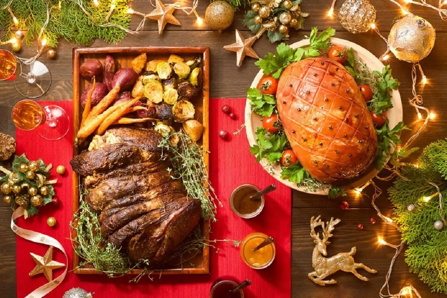 Какие блюда на новый год. Новогодние блюда. Блюда на новый год. Мясо на новогодний стол. Горячее на новогодний стол.