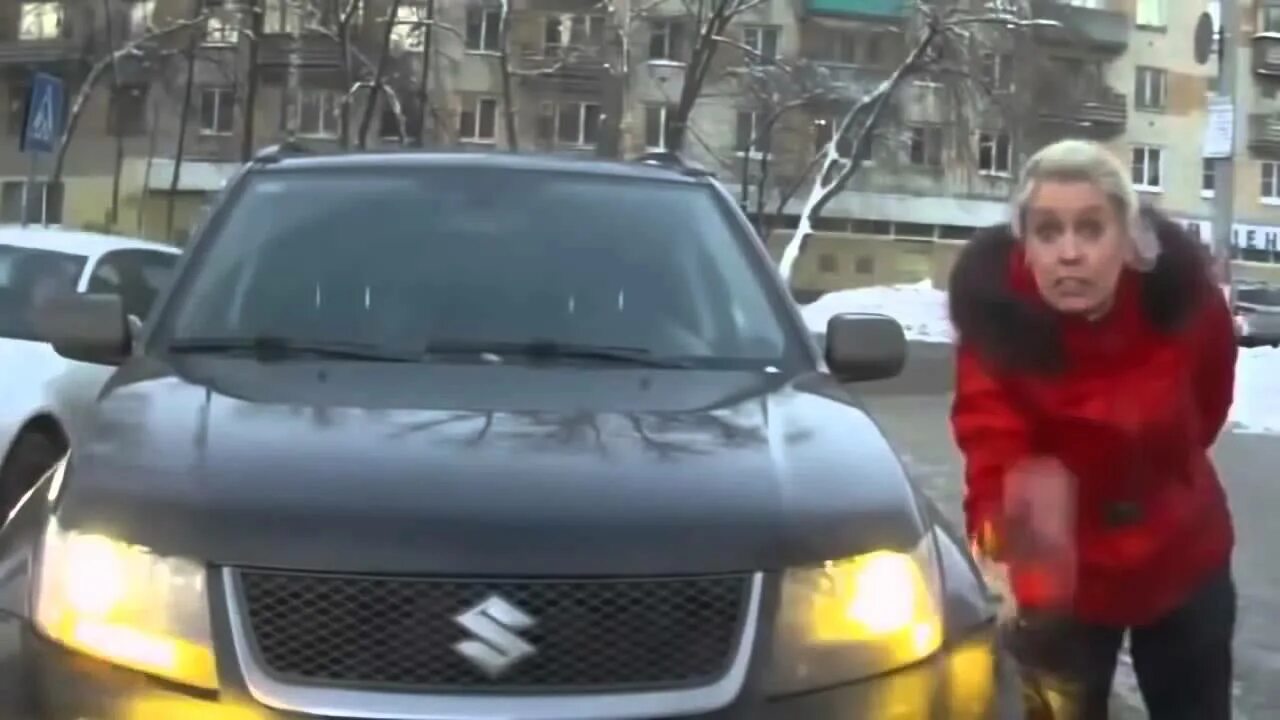 Бабы за рулем видео. Тп за рулём. курица за рулем. фото бешеной бабы.