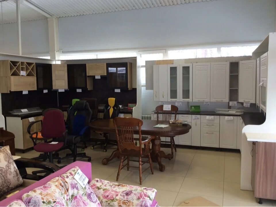 Кагальницкая ул калинина строительный магазин. Магазин солнышко петровская станица краснодарский край. Солнышко зерноград. Солнышко зерноград. Магазин солнышко зерноград мебельный.