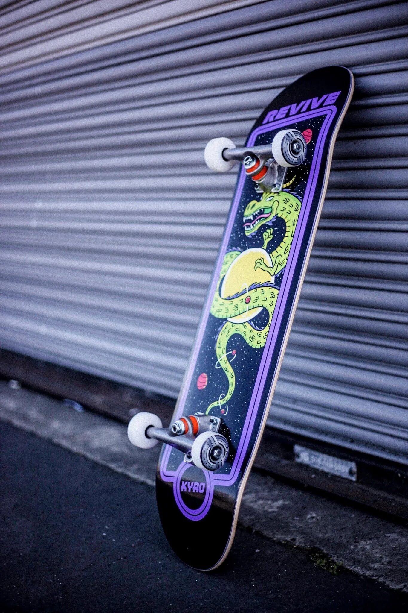 Скейт бесконечности сколько лет. Скейт адама sk8. скейтборд skateboard дракон sx 237. черри блоссом скейт.
