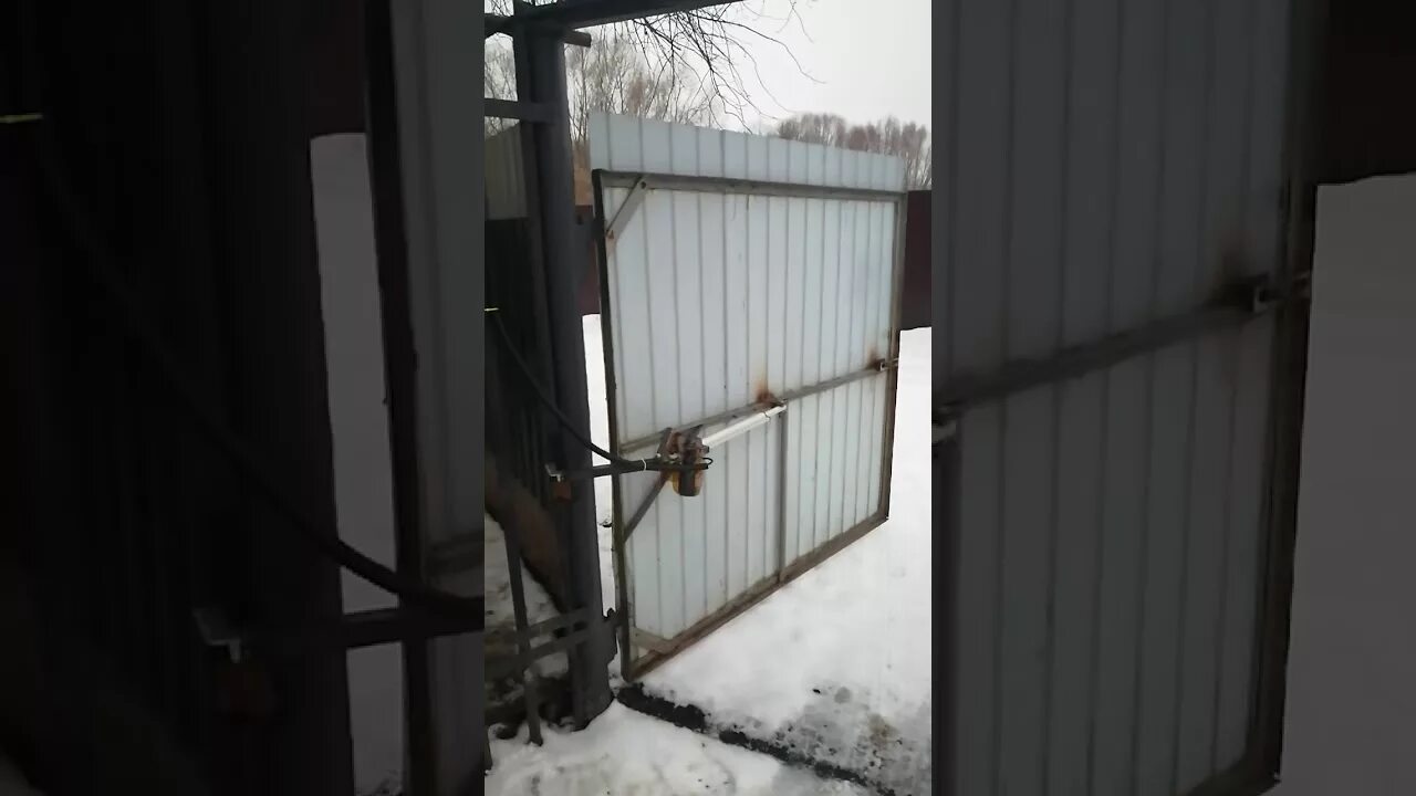 Распашные ворота 5000х2000. Самодельный механизм открывания распашных ворот. Распашные ворота 180 градусов. Распашные ворота 180 градусов. Скуд на распашные ворота.