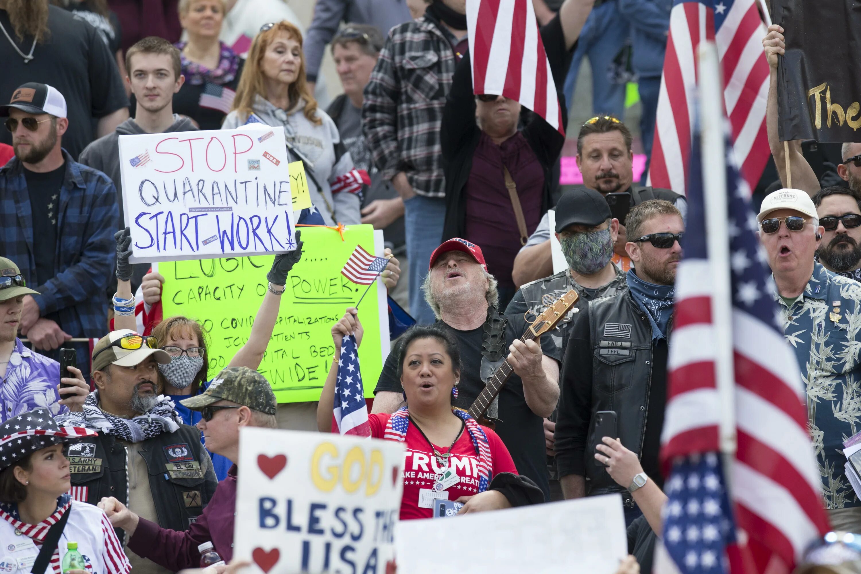 Демонстрации в США. Митинг в Америке. Демонстрация в Америке. Протесты в США. Митинги в америке