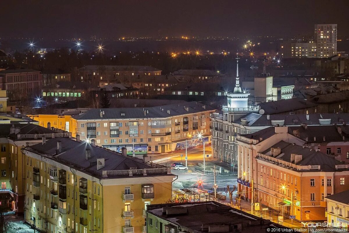 Барнаул столица алтайского края. Здание три богатыря барнаул. Алтайский край барнаул центр. Барнаул самый город. Барнаул с высоты птичьего полета барнаул.