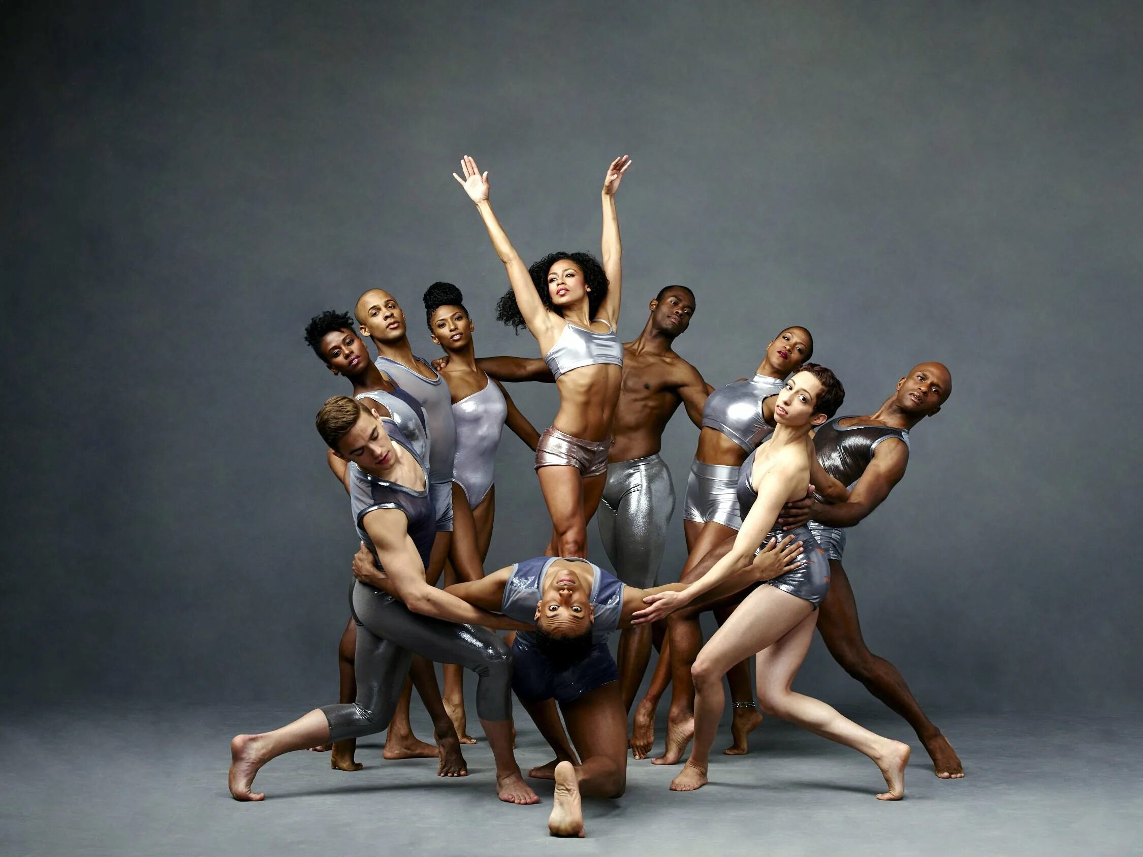 Реклама где танцуют. Элвин Эйли балет. American Dance Theatre Alvin Ailey. Театр танца Элвина Эйли. Современные танцы.