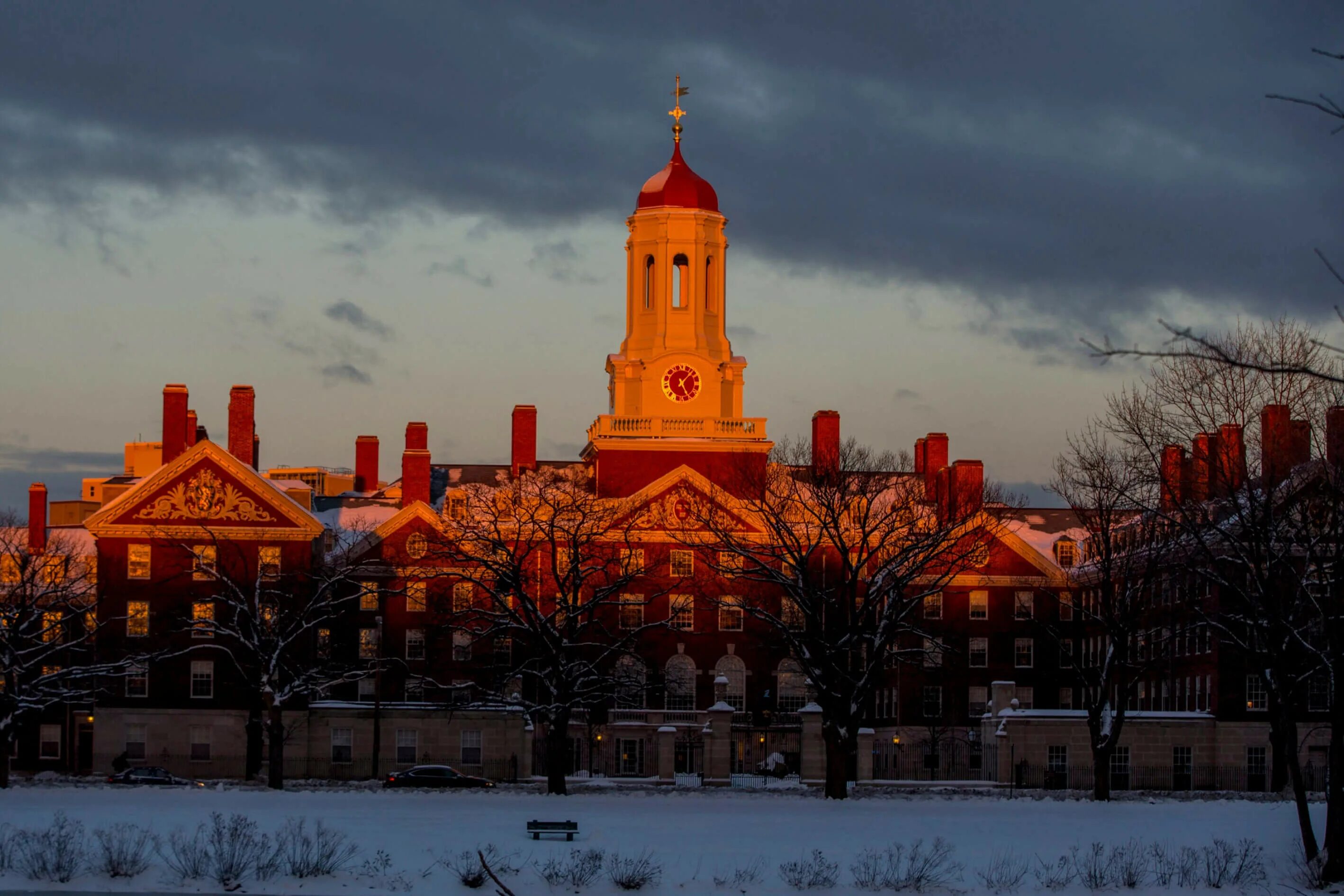 Harvard university сша. Гарвардский университет 1636. Гарвардский университет символ. Гарвард-колледж. New harvard.
