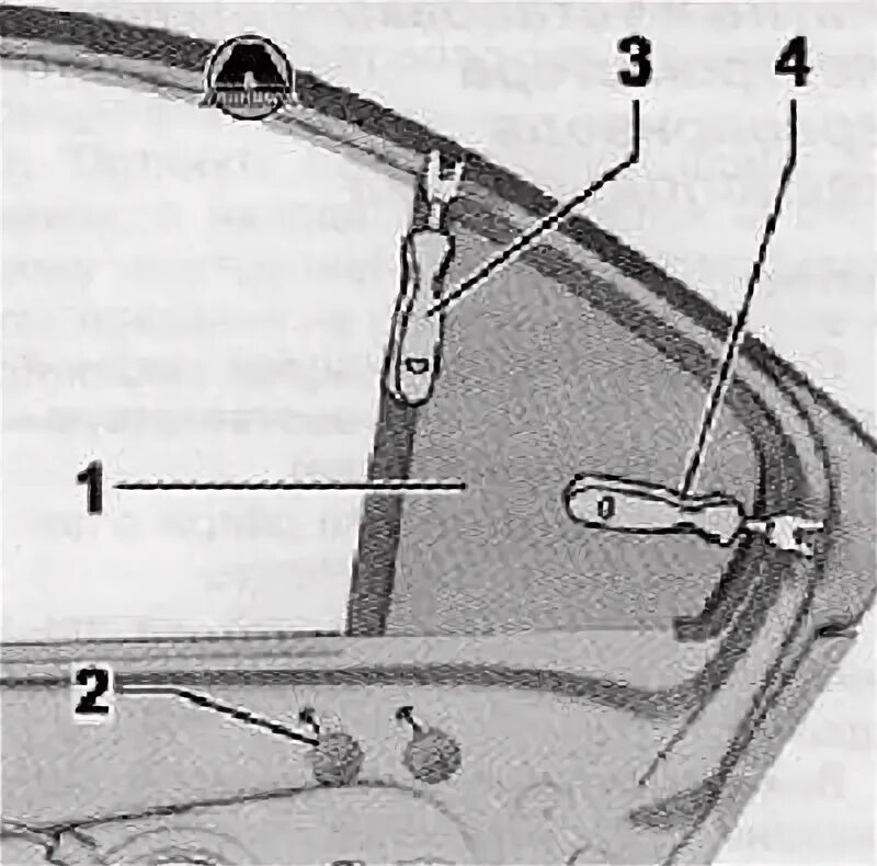 Снятие стекло задней двери. Шкода Фабия 2 задняя дверь стекла. Заднее стекло двери Шкода Фабия крепления.