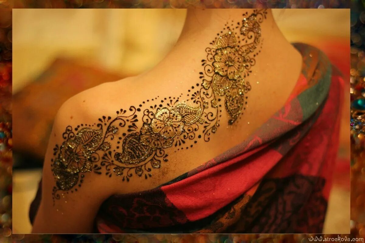 Роспись хной мехенди. Перо хинди. Птица феникс тату. Перо хинди. Перо хинди.