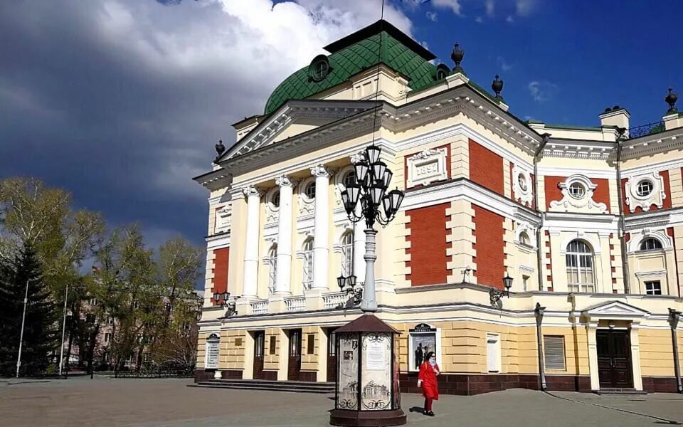 Иркутский Академический театр н. п. Охлопкова. Драматический театр Иркутск. Иркутский Академический драматический театр. Драматический театр имени Охлопкова Иркутск. Внутренний театр иркутск