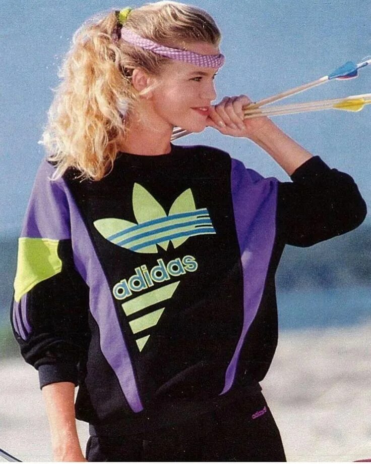 Спорт 90 х годов. Спортивках adidas 90. Фарра фосетт в 80х. Спортивные костюмы 90-х. Джеки соренсен аэробика.