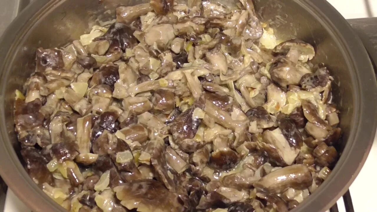 Как приготовить грибы пошагово. Сморчки грибы. Как приготовить грибы пошагово. Шампиньоны в духовке с чесноком. Как приготовить грибы пошагово.