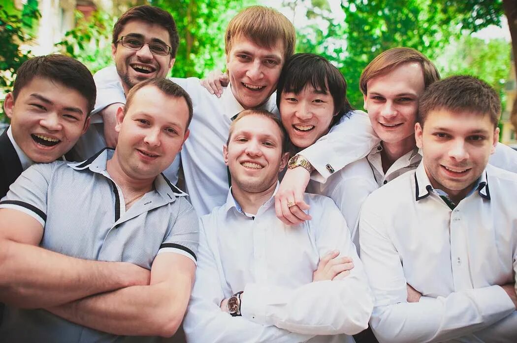 16 brothers. 16 Братьев Лапенко. Лапенко семья многодетная.