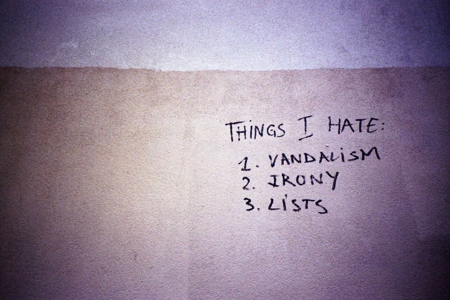 You can hate me. I hate me too обои. Hate обои. Hate me hate me. Надпись i hate you.