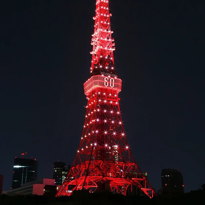 Токийская башня Вавилон. Статуэтка Токийская башня. Токийская телебашня внутри. Токийская башня с часами.