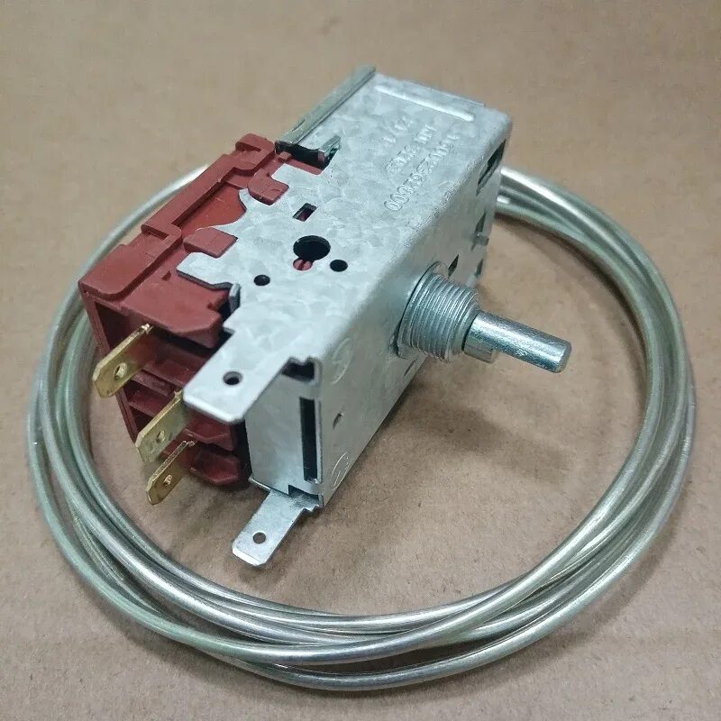 Hotpoint ariston холодильник терморегулятор. Термостат для холодильника danfoss 077b 6134. Термостат для холодильника индезит. Термостат sm термодатчик. Терморегулятора холодильника аристон.