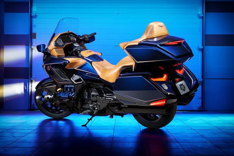 Хонда Gold Wing 2020. Honda Gold Wing 1800 2020. Honda gl1800 Gold Wing. Honda gl1800 2021.