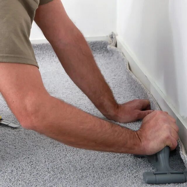 Крепление ковролина. Крепление ковролина. Крепление ковролина. Обшивка лестницы ковролином. Ковролин на лестницу.