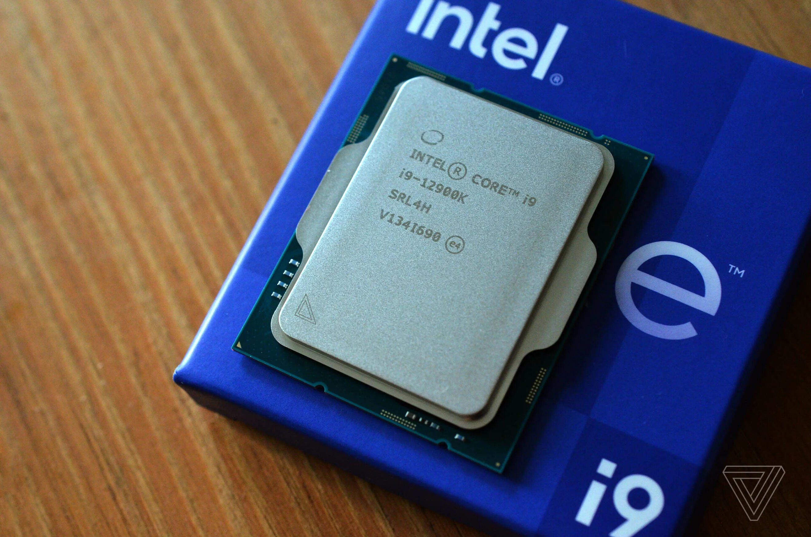 Intel core 12 поколения. Intel Core i9 12900k. Intel Core i9-12900. Intel Core i9-12900k(f). Процессор Intel Core i9 12900, Box.