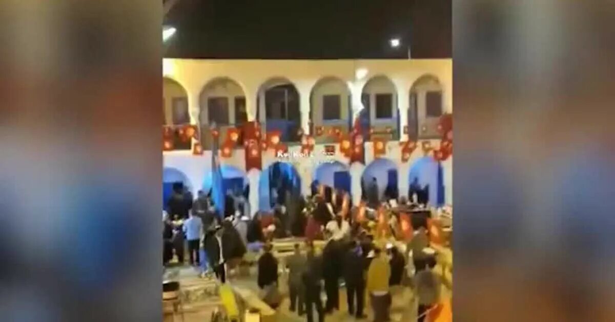 Синагога на Джербе. Стрельба в Тунисе синагога. Тунис люди.
