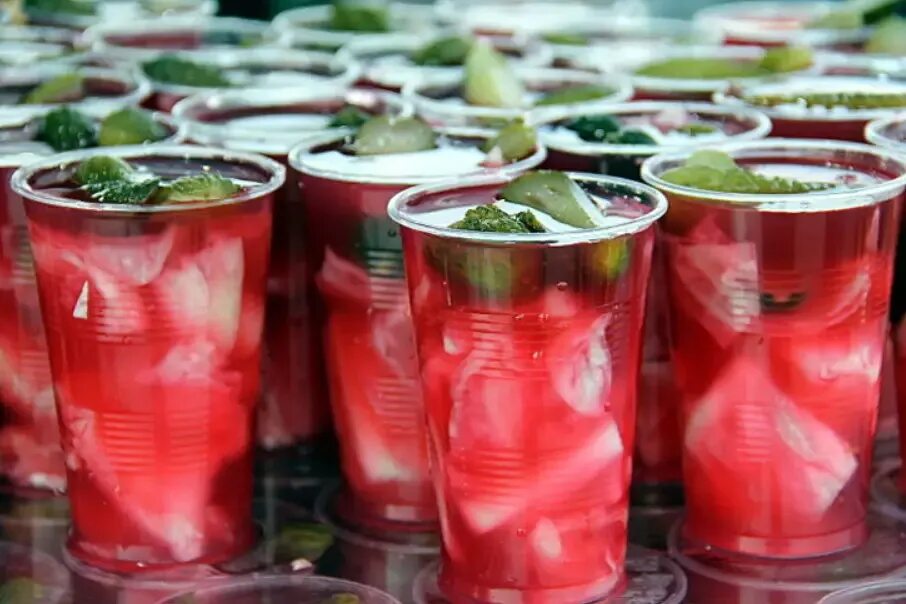 Лимонад из турции. Лимонник напиток. Щербет сок. Турецкие напитки безалкогольные. Напитки в турции.