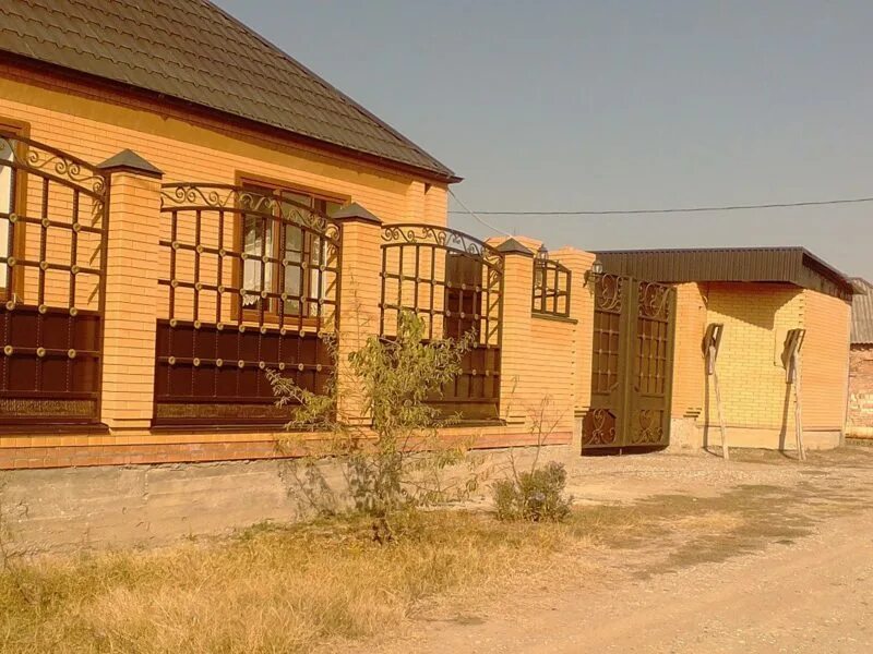 Войково грозный. Войково чечня. Село октябрьское чечня. Поселок войково в грозном. Грозный набережная.