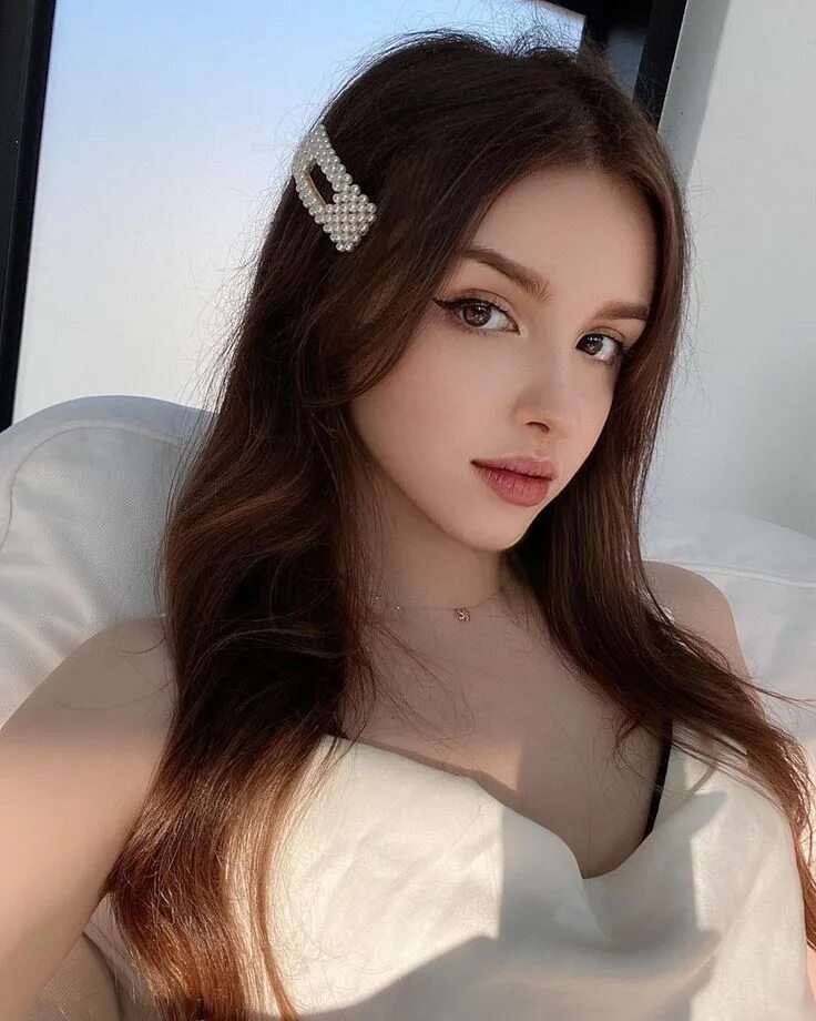 Elina karimova. Elina karimova Корея.