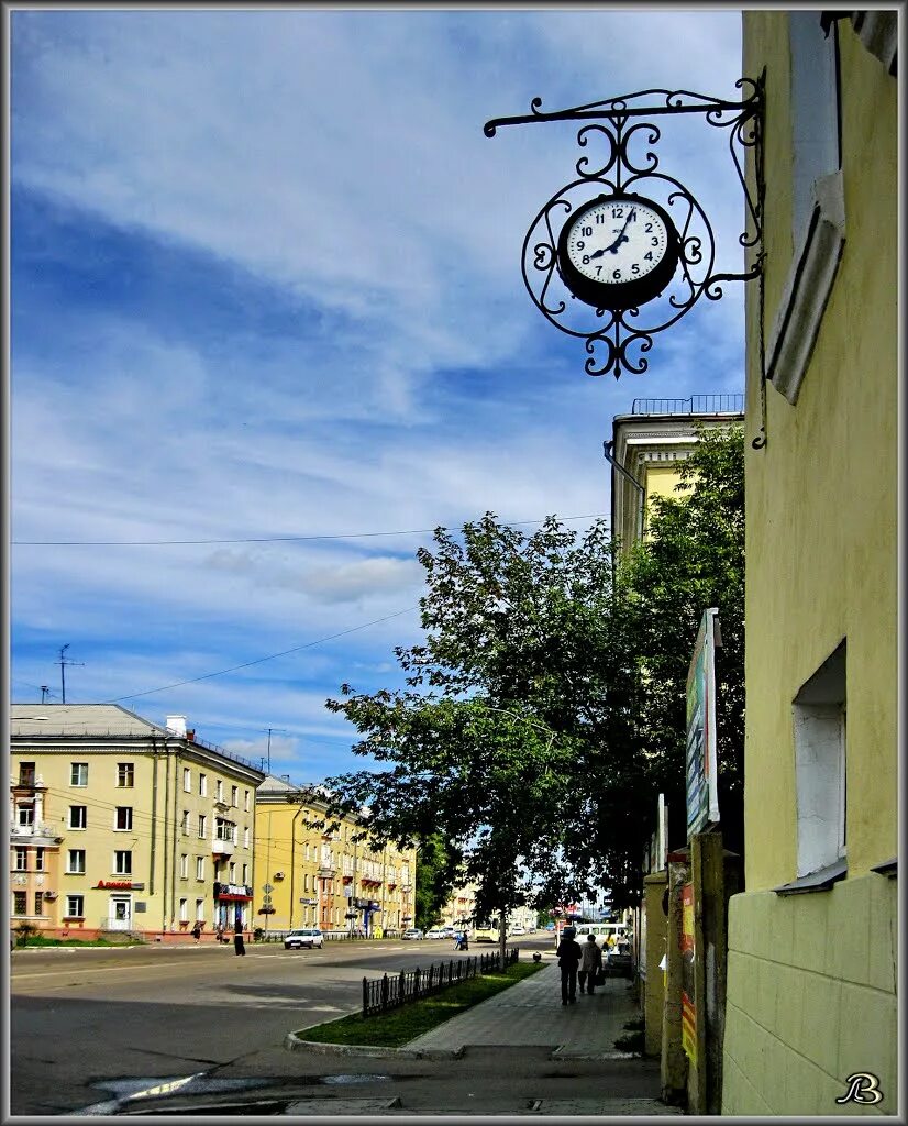 Магазин часы ангарск. Ангарск город. Часы на набережной Ангарск. Ангарск центр города. Ангарск Старая часть города.