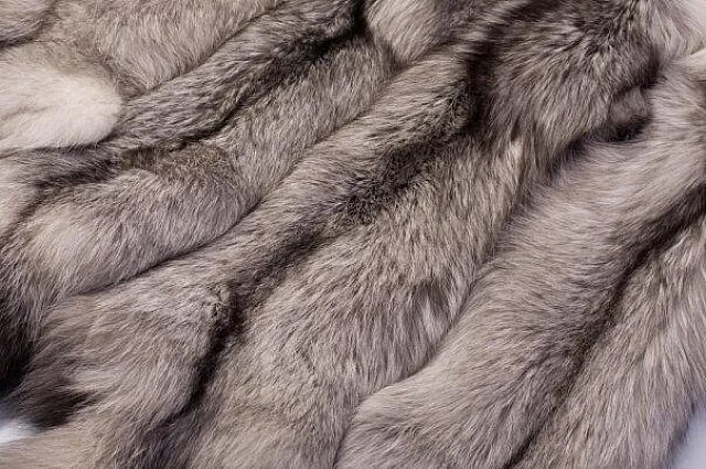 Норковая шубка. Шуба каракуль с норкой комбинированная. Комбинированные шубы из меха. Hooded blue fox fur coat. Шуба мех.