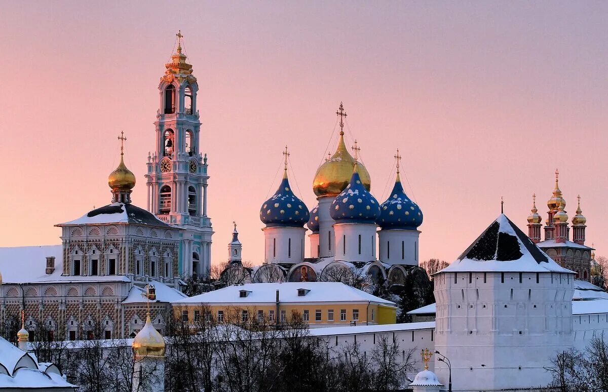 Песнопение троице сергиева лавра. Сергиев Посад монастырь Троице Сергиева Лавра. Ансамбль Троице-Сергиевой Лавры Сергиев Посад. Сергиев посадтроицв Сергия Лавра. Сергиев Посад Троца Сергия Лавра.